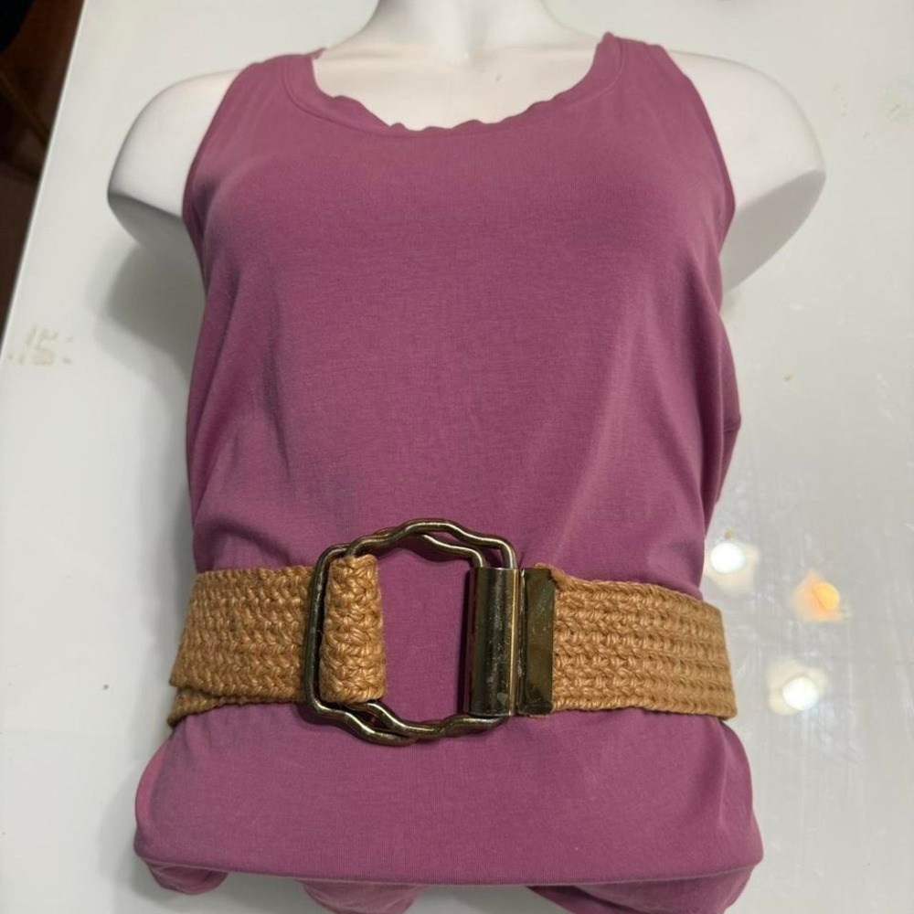 Tan and brown woven belt withโ brass buckle